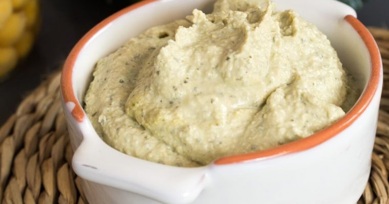 Húmus com brócolos: um paté saudável para os seus snacks!