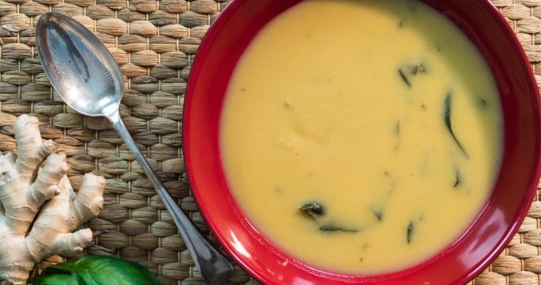 Creme de grão com espinafres e gengibre: uma entrada muito saudável!