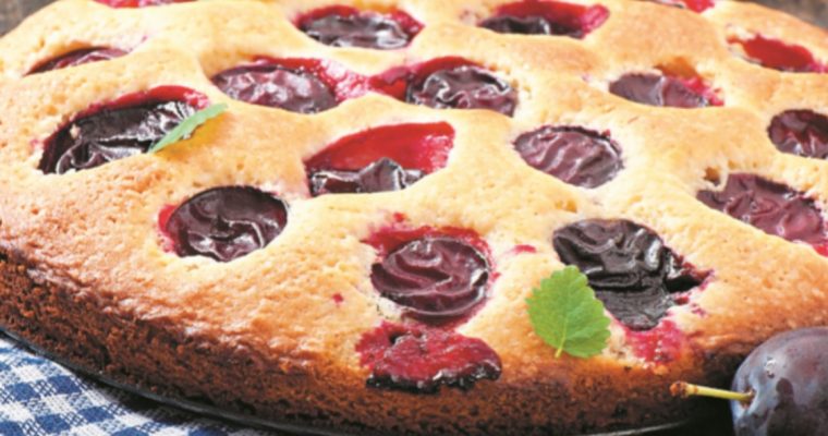 Bolo de ameixa: uma receita para o seu dia ficar mais doce!