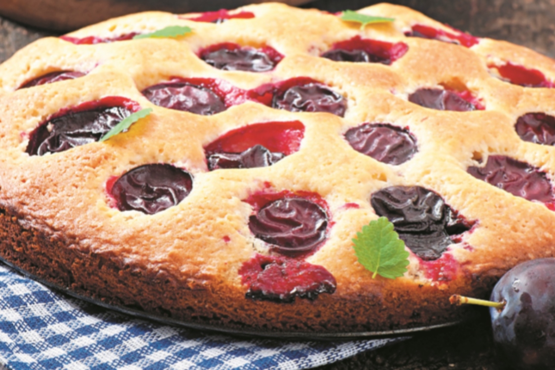 Bolo de ameixa: uma receita para o seu dia ficar mais doce!