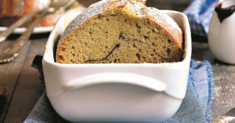 Bolo de banana com chocolate e canela: uma combinação deliciosa!