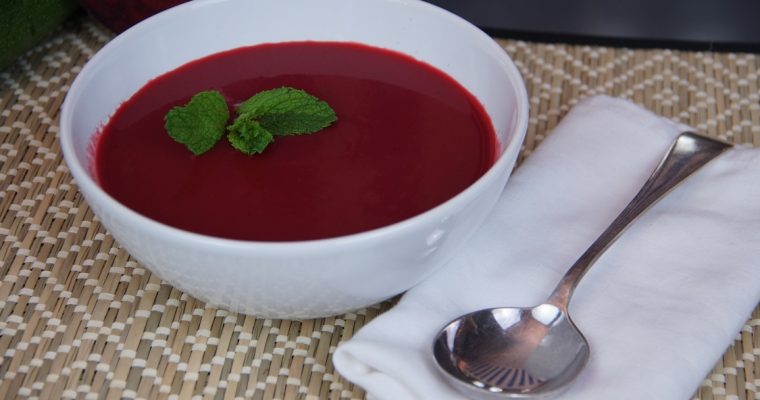 Receita de sopa de beterraba, uma excelente entrada!