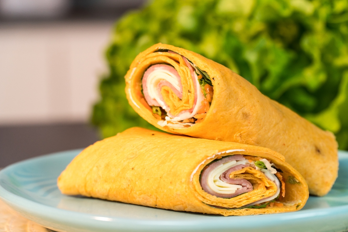 Wrap misto com salada: uma receita incrível… e muito prática!