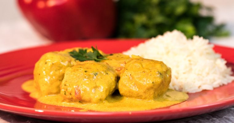 Almôndegas de aves com molho tikka masala: uma maravilha saudável!