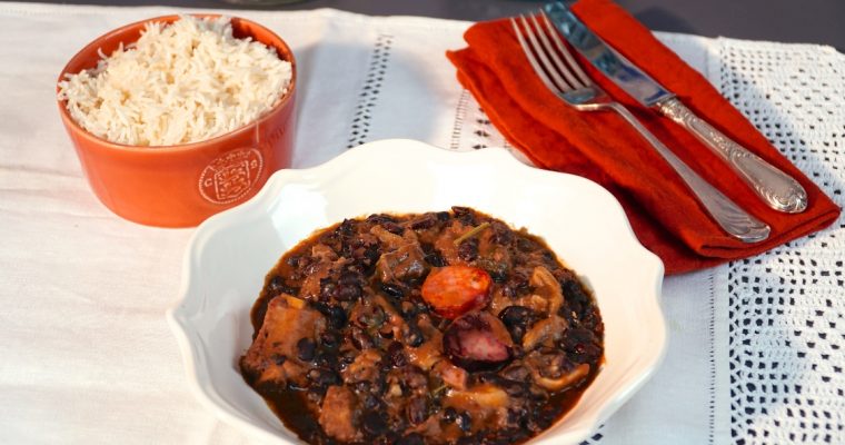 Feijoada à brasileira: esta receita vai fazer as delícias à mesa!