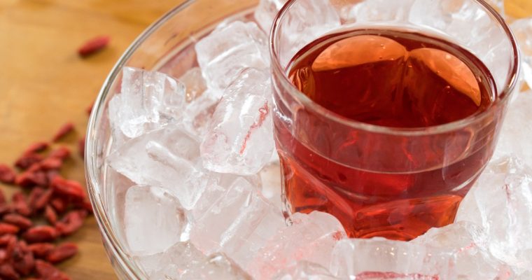 Sumo de goji: uma forma saudável de refrescar o seu verão!