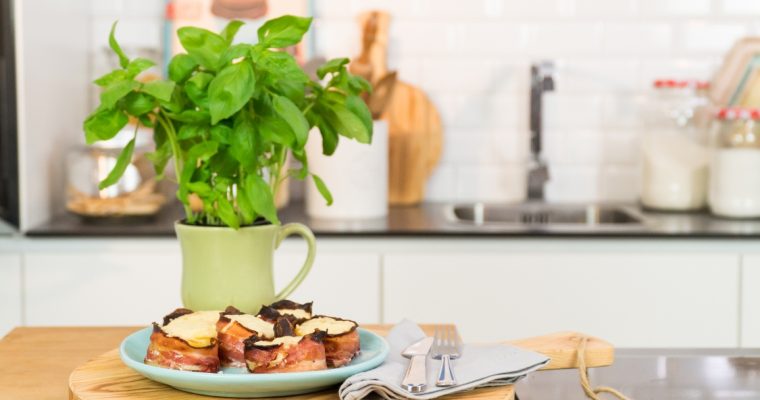 Rolinhos de batata e bacon: o seu vício deste verão!