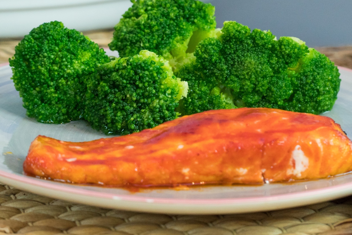 Salmão ao pimentão: um prato com um sabor marcante!