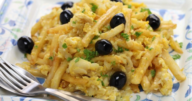 Bacalhau à Brás: uma das receitas mais famosas de Portugal… para o seu Natal!