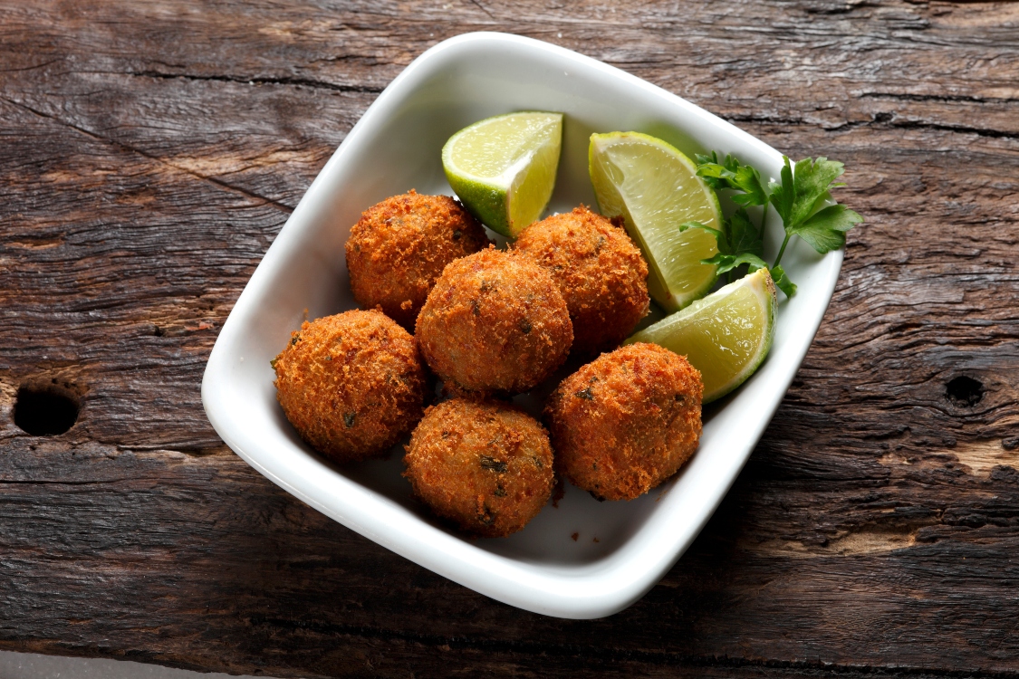 Bolinhas de bacalhau e batata-doce: uma entrada para a ceia de Natal!