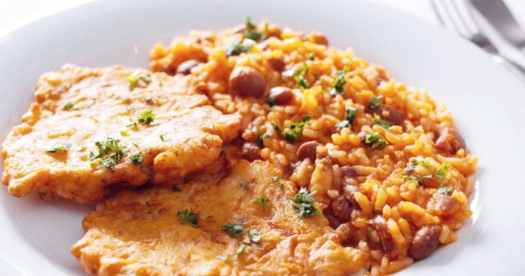 Pataniscas de bacalhau com arroz de feijão: entrada para o Natal!