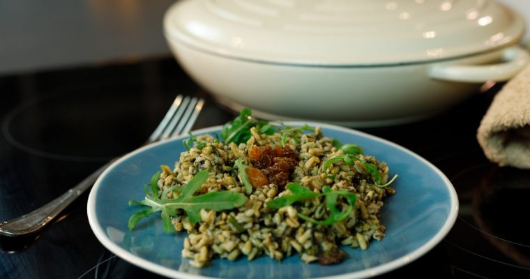 Aveia salteada com frango e rúcula: para uma deliciosa merenda!