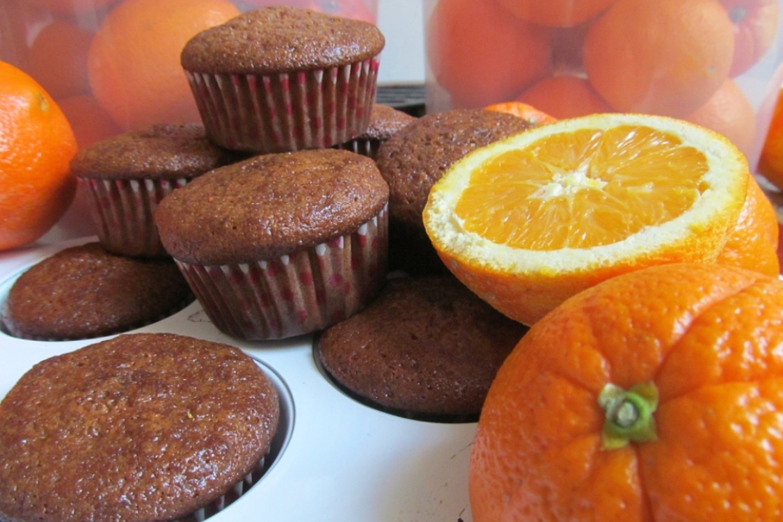 Queques de chocolate e laranja