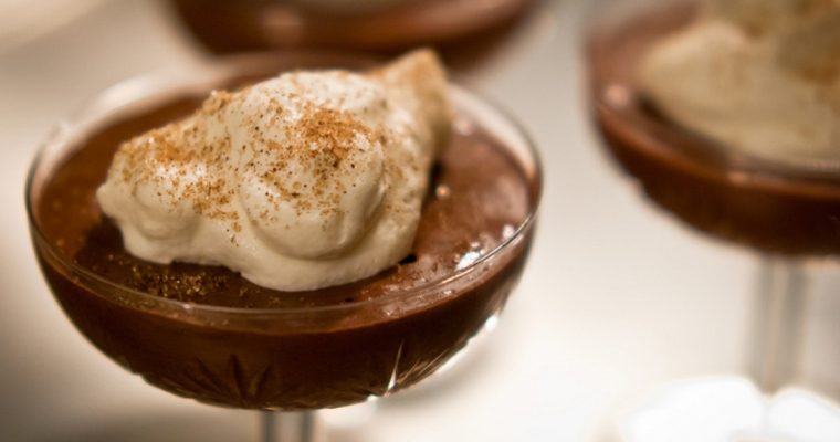 Receita super rápida de mousse de chocolate: só demora 12 minutos!