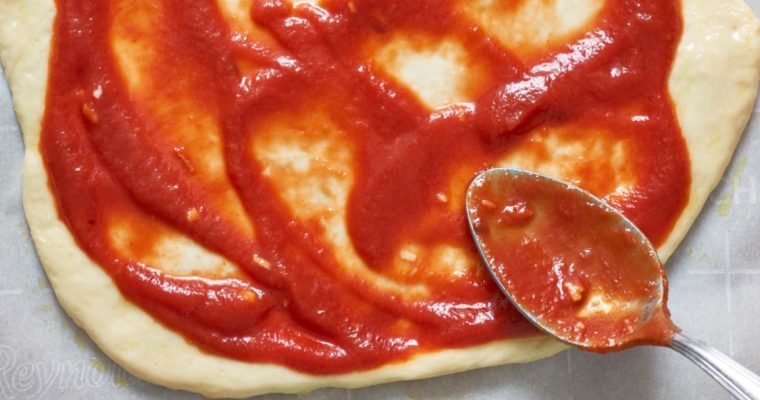 Receita (super) rápida de molho para pizzas