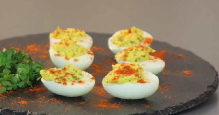 Receita de ovos verdes para o Carnaval