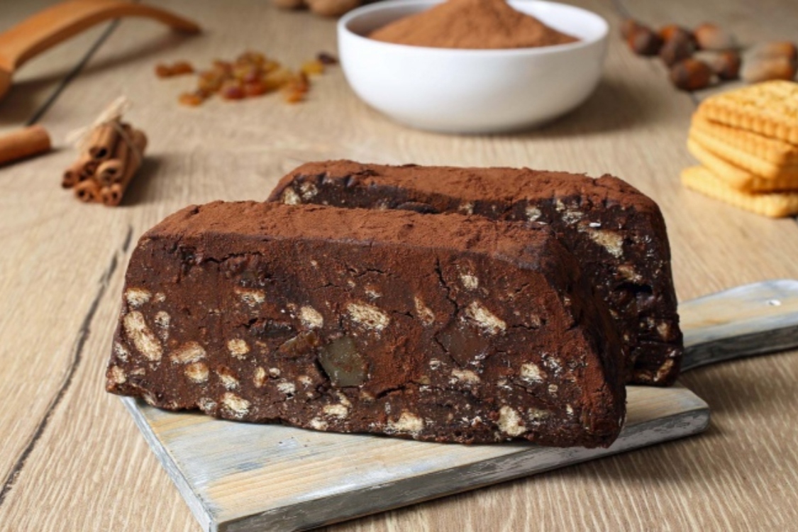 Salame de chocolate com frutos secos