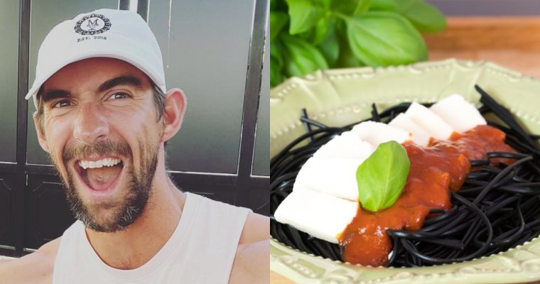Esparguete nero com molho de tomate e mozarela: o Michael Phelps adora… e eu também!