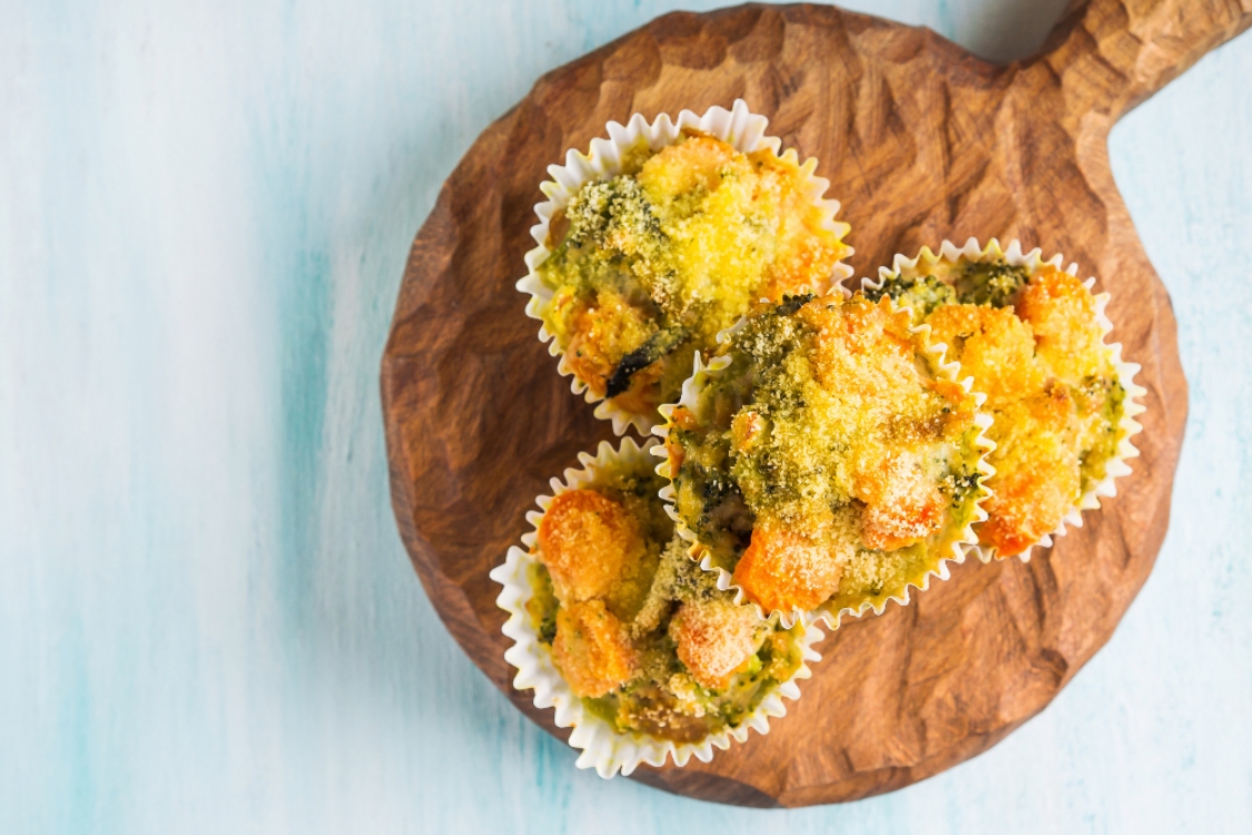 Muffins de cenoura e brócolos