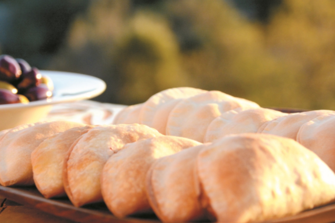 Pastéis de Queijo da Serra e presunto