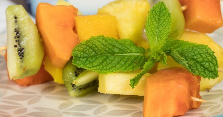 Receita de espetadas de fruta