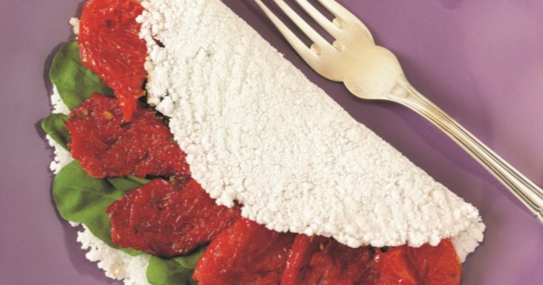 Tapioca de tomate seco e manjericão