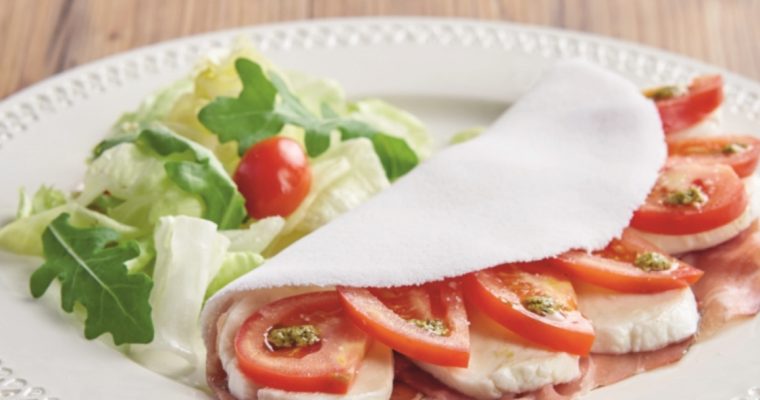 Tapioca de presunto e tomate